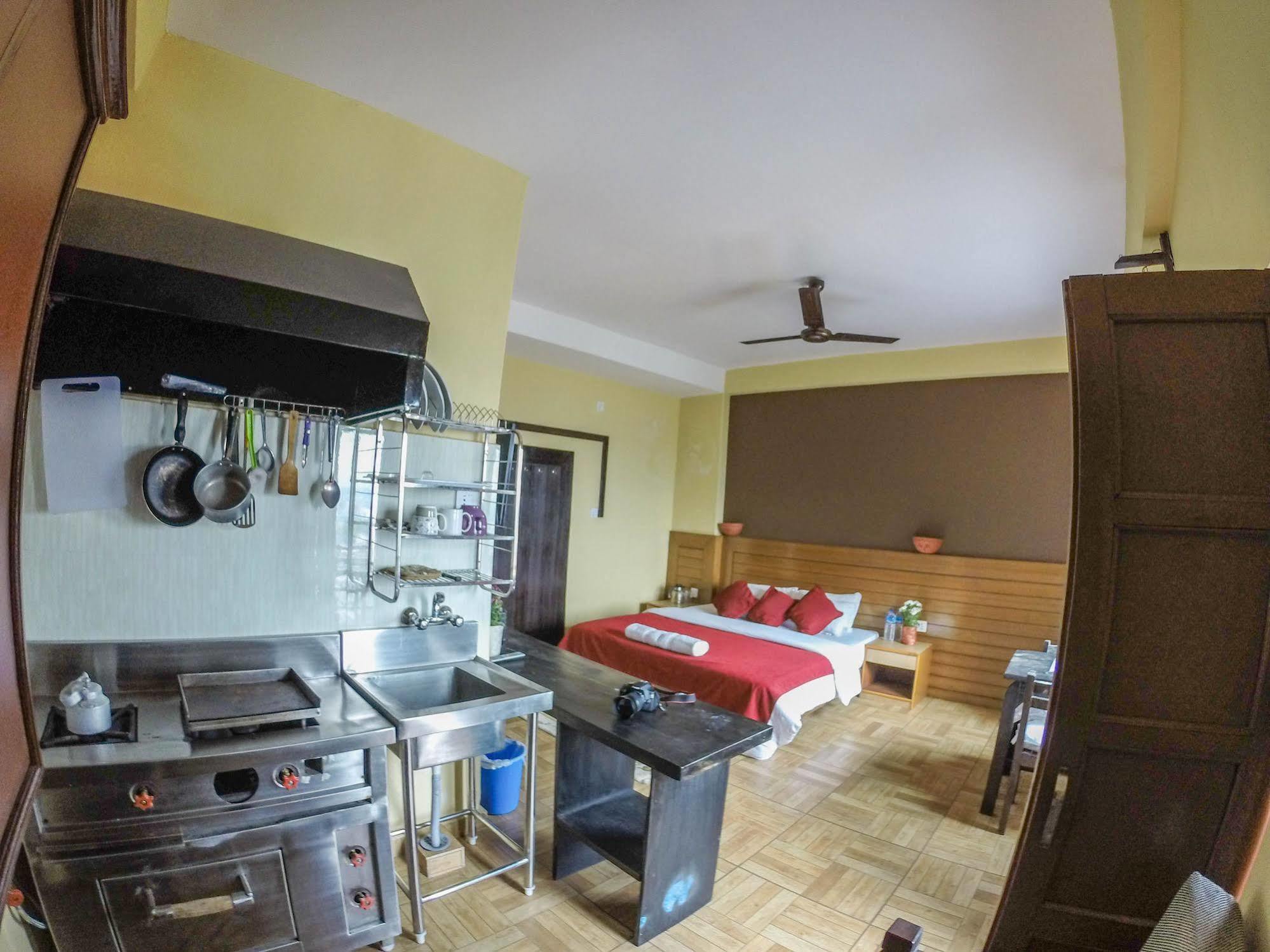 Hotel Tourist Residency Pokhara Eksteriør bilde